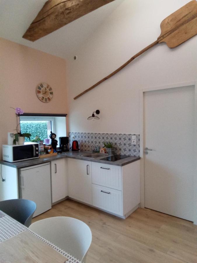 Montournais Gite La Petite Maison מראה חיצוני תמונה