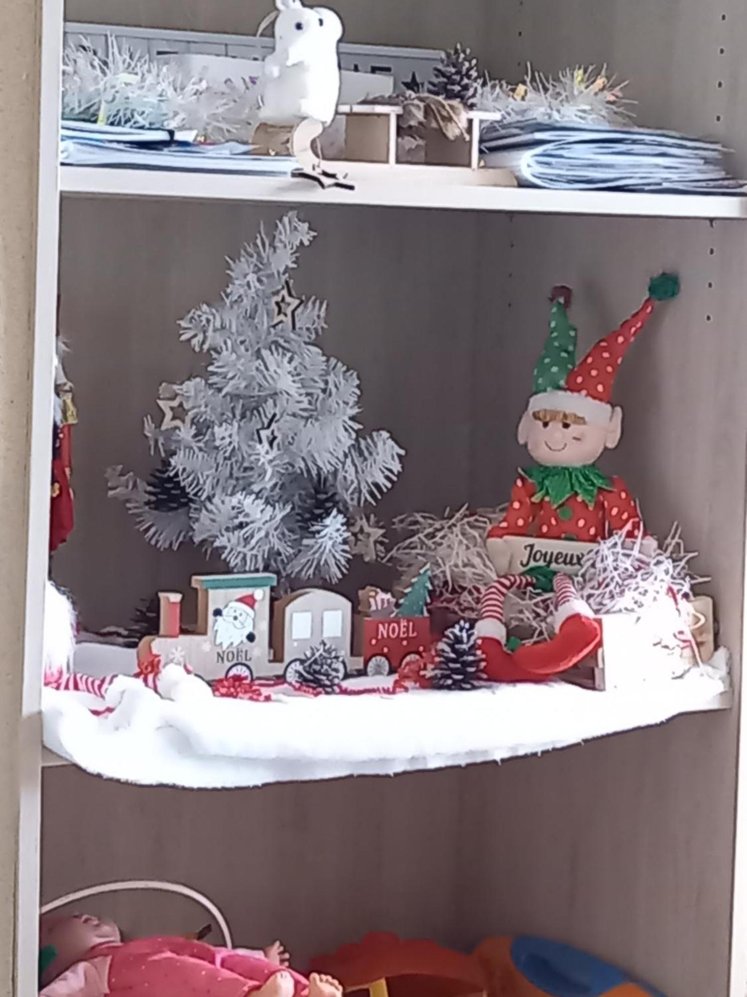 Montournais Gite La Petite Maison מראה חיצוני תמונה