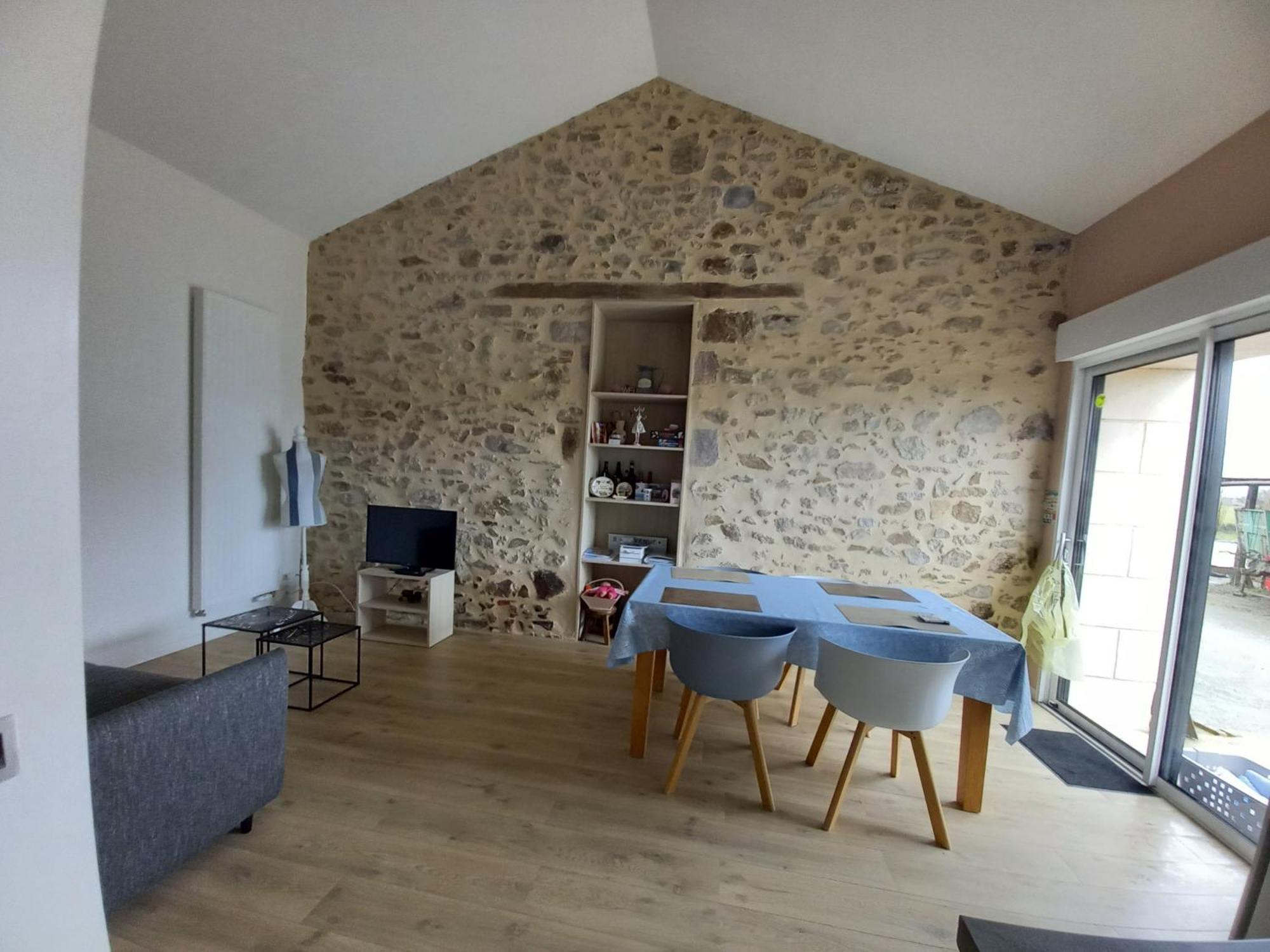 Montournais Gite La Petite Maison מראה חיצוני תמונה